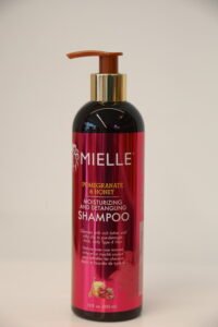 Mielle Moisturizing and Detangling Shampoo