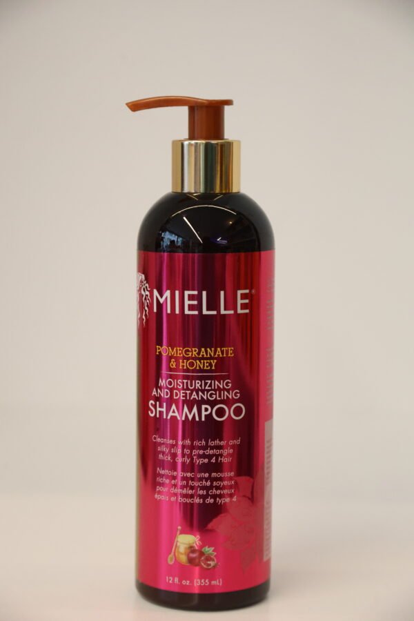 Mielle Moisturizing and Detangling Shampoo